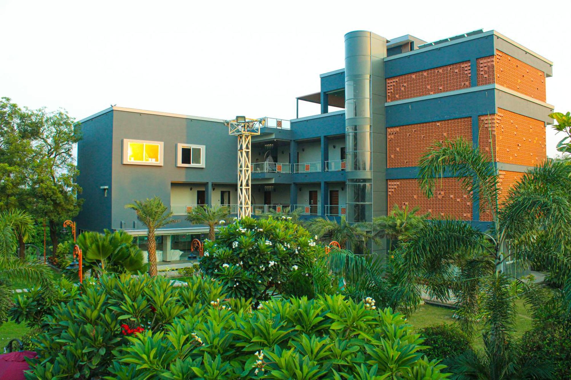 Krishna Riverside Resort Vasad ภายนอก รูปภาพ